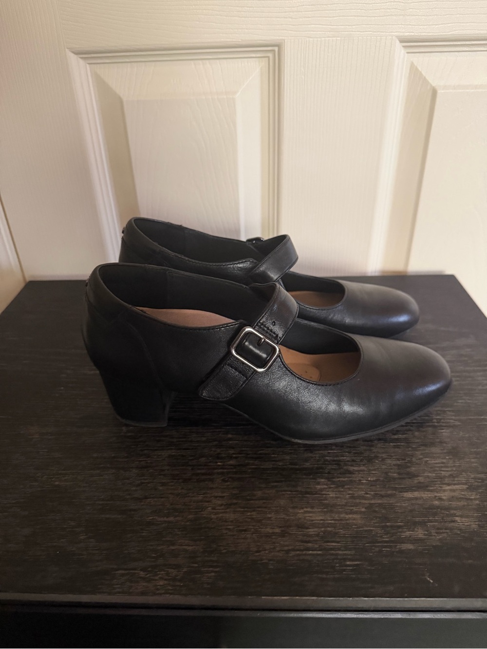 Clarks Mary Jane Heels